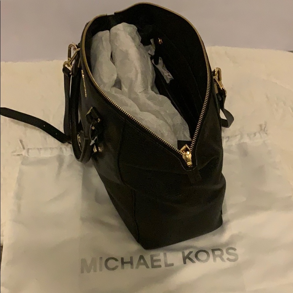 Michael Kors Riley Large
